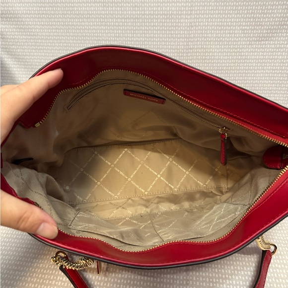 Michael Kors Logo Leather Tote - Picture 10 of 10